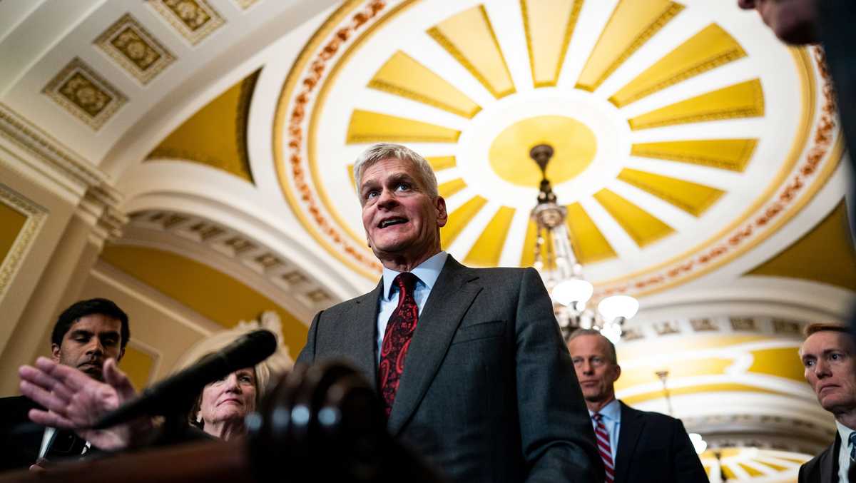 US Senator Cassidy Urges Delay of US Vaccine Meeting
